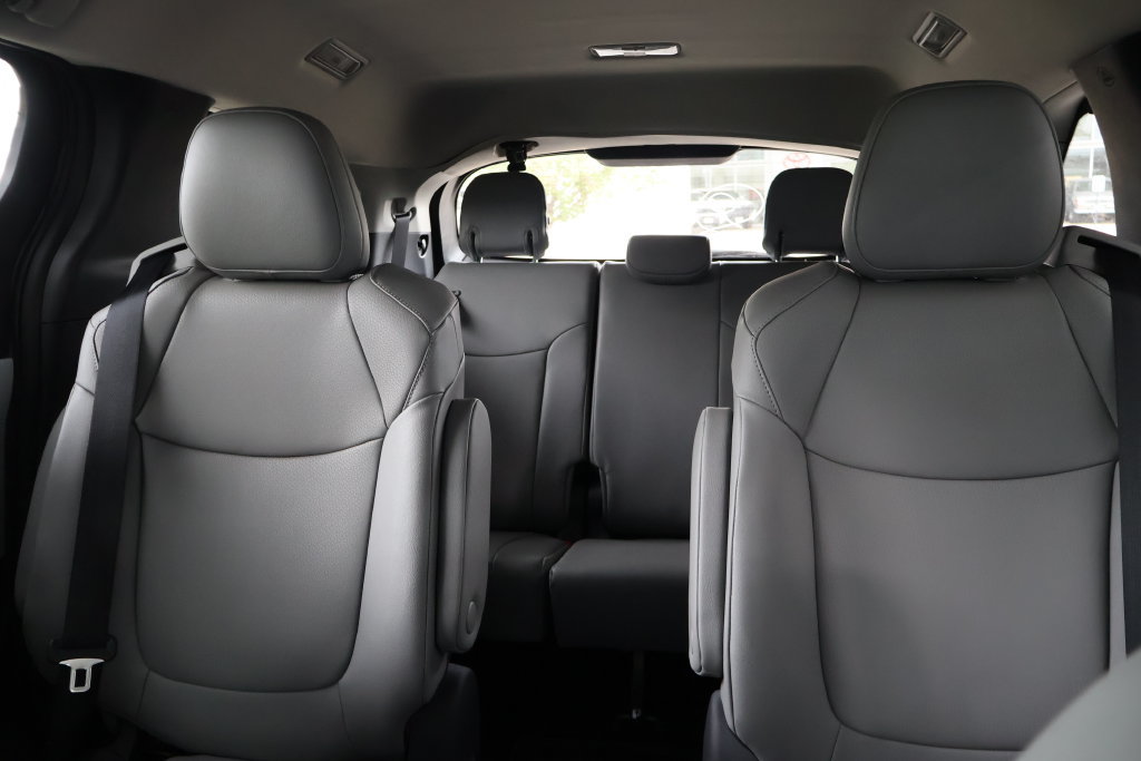 New 2026 Toyota Sienna XLE AWD/4WD image 49
