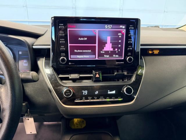 Used 2021 Toyota Corolla LE FWD image 10