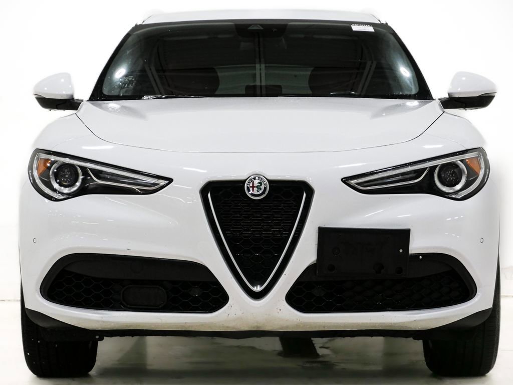 Used 2020 Alfa Romeo Stelvio Sport w/ Cold Weather Package image 2