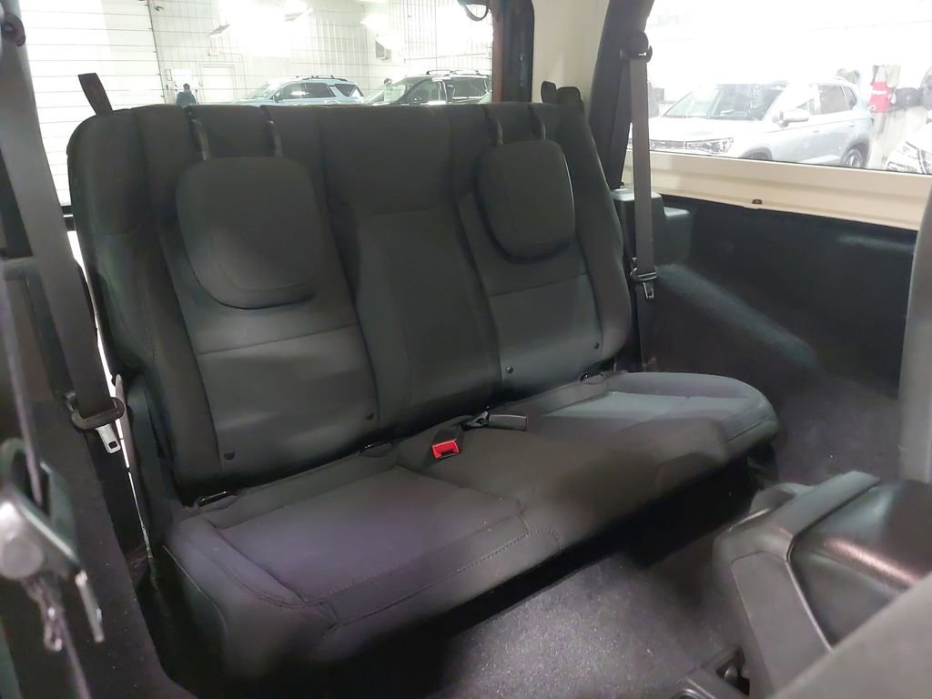 Used 2022 Jeep Wrangler Sport S image 10