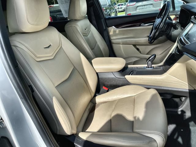Used 2018 Cadillac XT5 Premium Luxury w/ Driver Assist Package AWD/4WD image 27