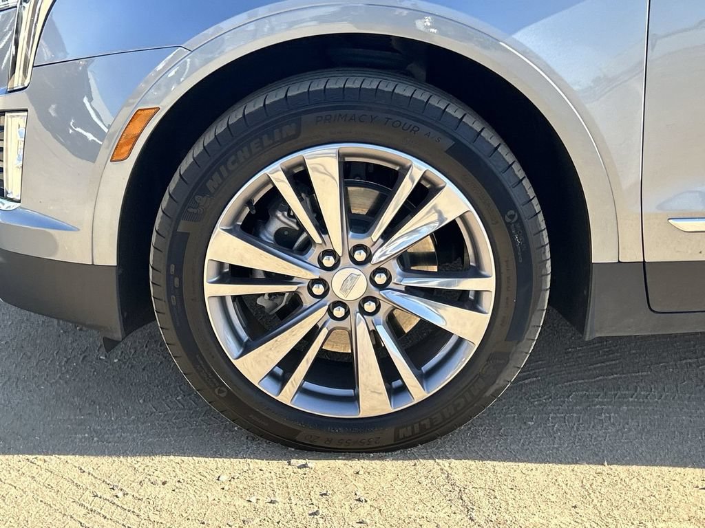Certified 2025 Cadillac XT5 Premium Luxury AWD/4WD image 31
