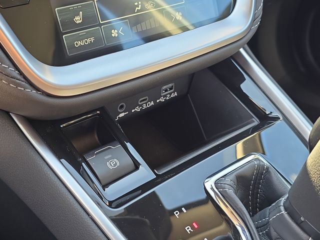 Used 2025 Subaru Legacy Limited image 29