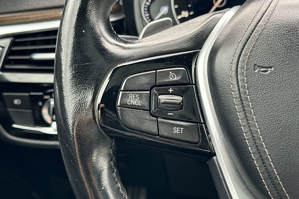 Used 2018 BMW 540i xDrive AWD/4WD image 26