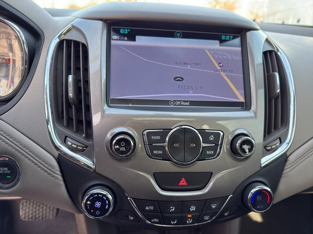 Used 2017 Chevrolet Cruze Premier image 19