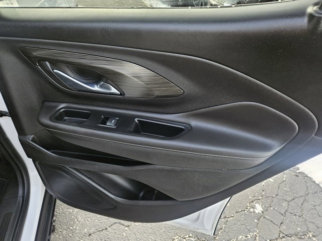 Used 2022 GMC Terrain SLE w/ Driver Convenience Package image 14