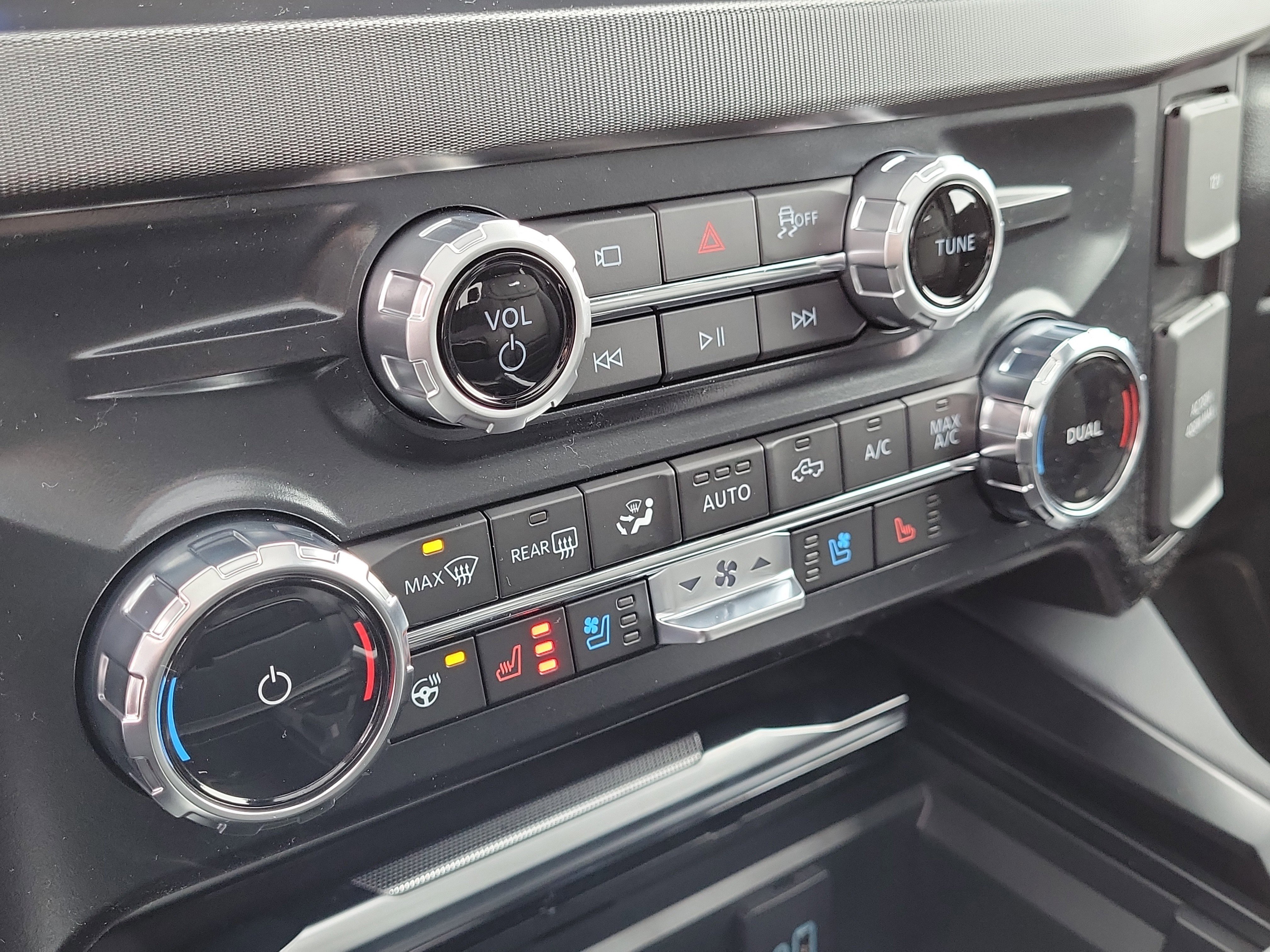 New 2026 Ford F350 Platinum image 30