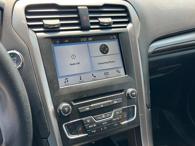 Used 2017 Ford Fusion Energi SE FWD image 16