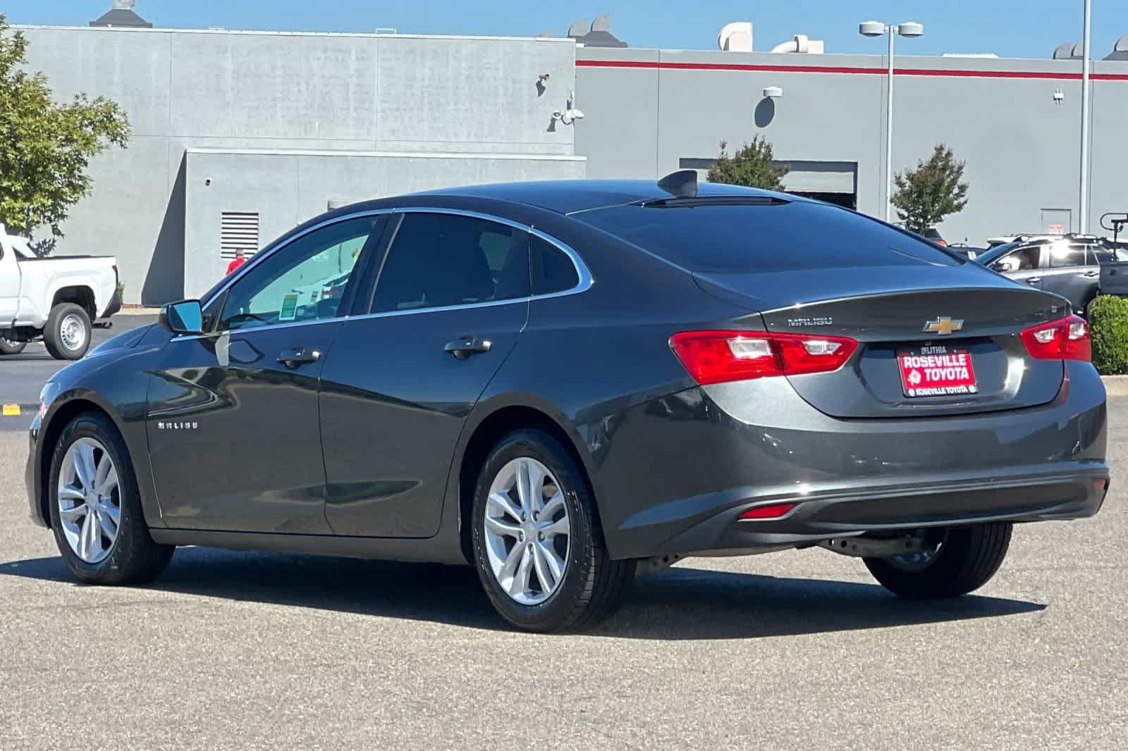 Used 2018 Chevrolet Malibu LT FWD image 7