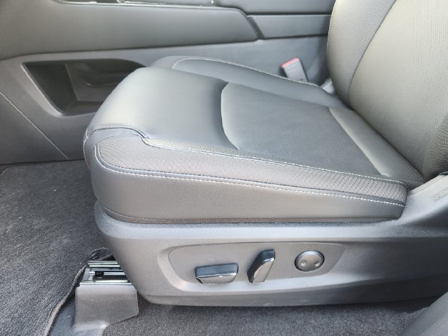 New 2026 Nissan Pathfinder SL FWD image 21