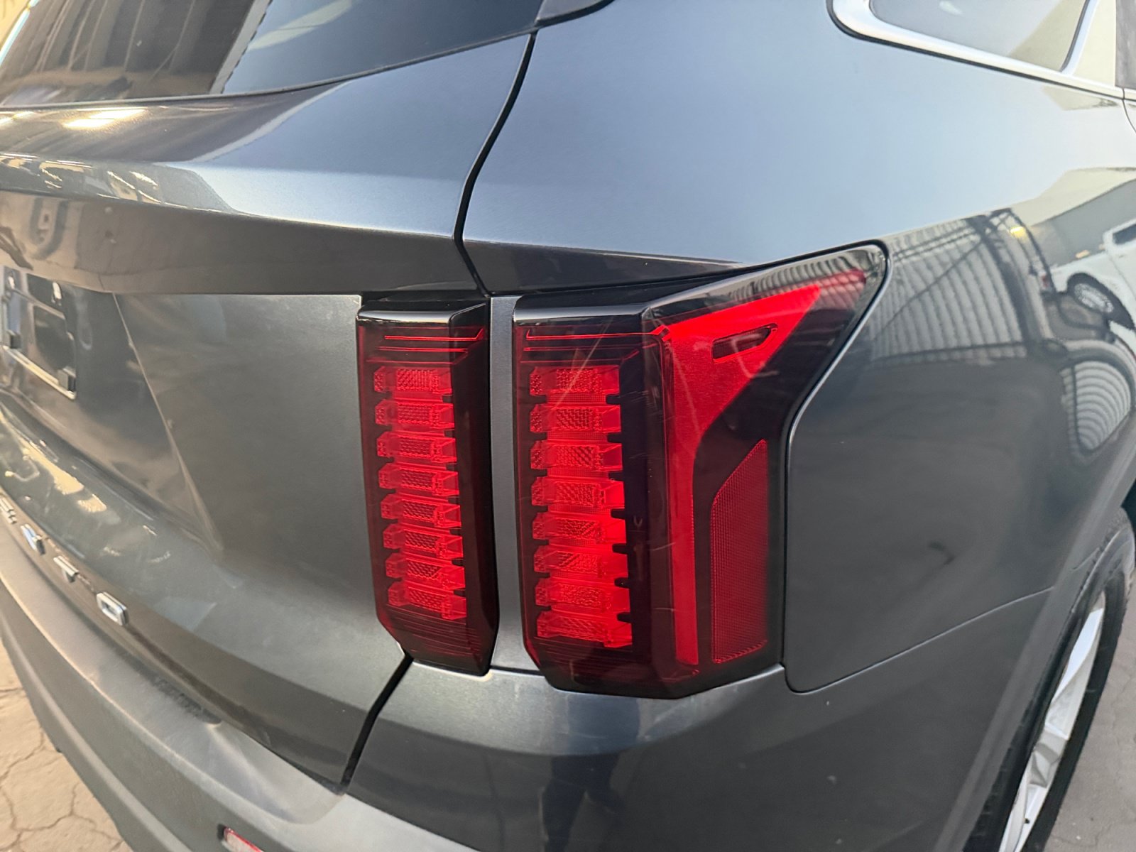 Used 2022 Kia Sorento LX FWD image 30