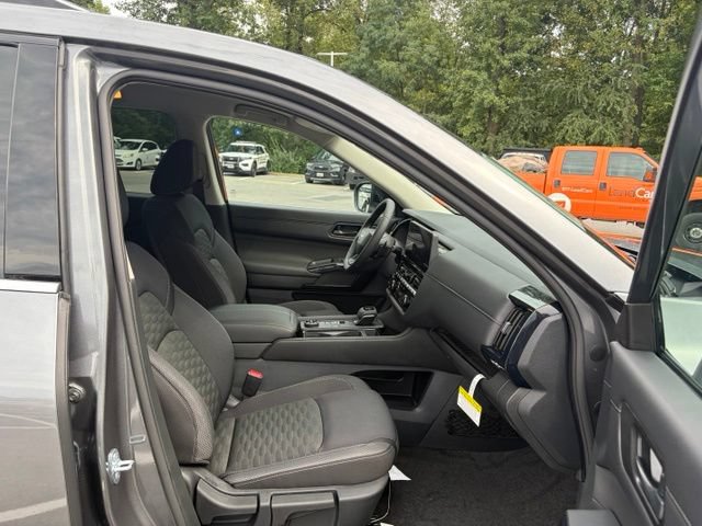 New 2026 Nissan Pathfinder SV w/ Cargo Package AWD/4WD image 28