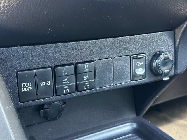 Used 2014 Toyota RAV4 Limited AWD/4WD image 21