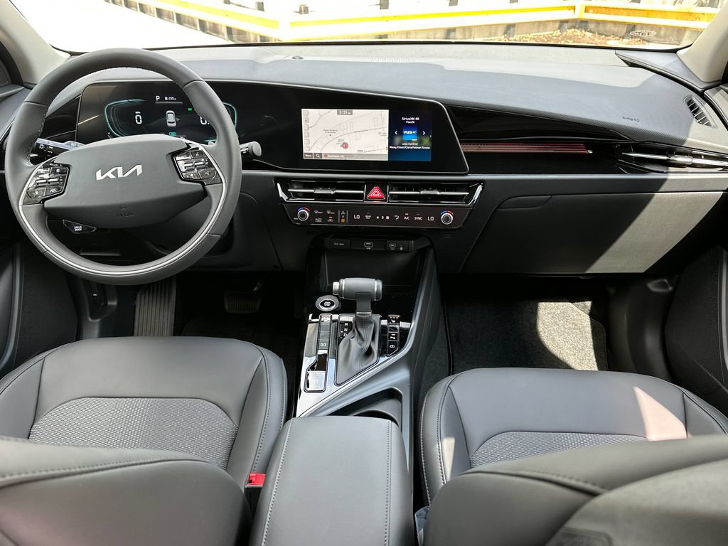 New 2026 Kia Niro EX FWD image 14