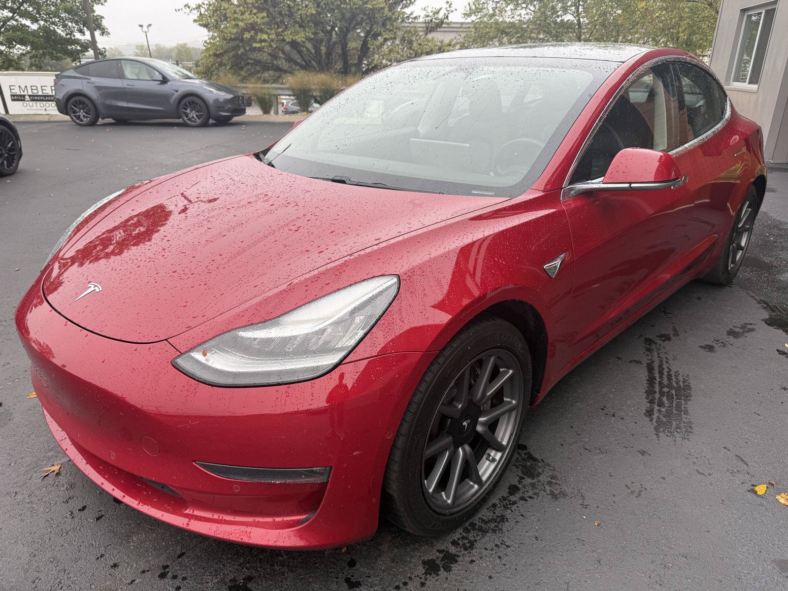 Used 2018 Tesla Model 3 Long Range RWD image 5