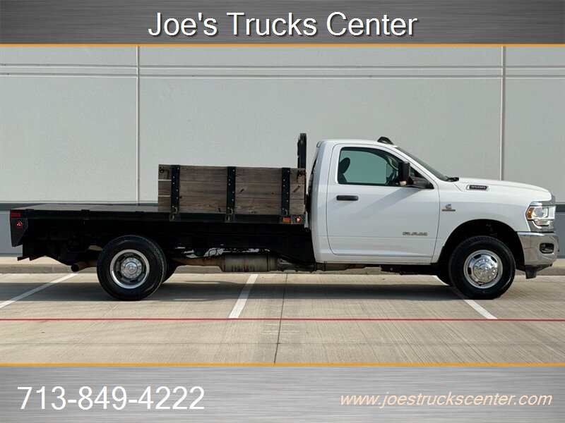 Used 2020 RAM 3500 Tradesman w/ Chrome Appearance Group RWD image 9