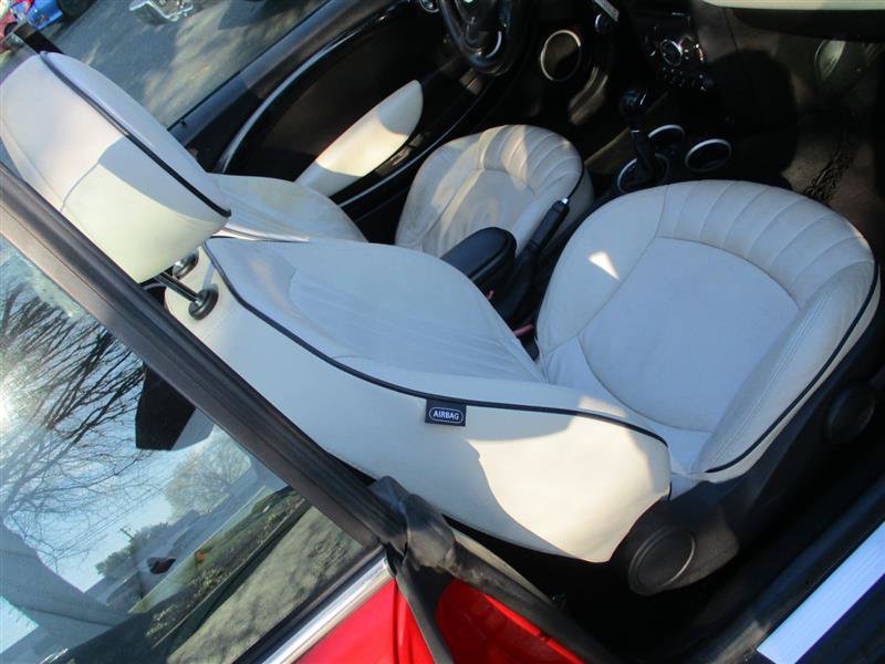Used 2013 MINI Cooper Convertible FWD image 10