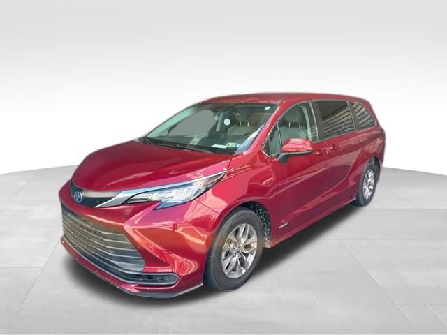 Used 2021 Toyota Sienna LE