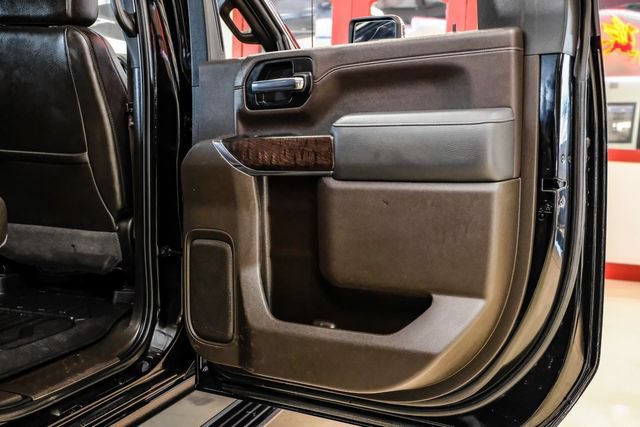 Used 2023 GMC Sierra 3500 Denali w/ Denali Ultimate Package AWD/4WD image 38