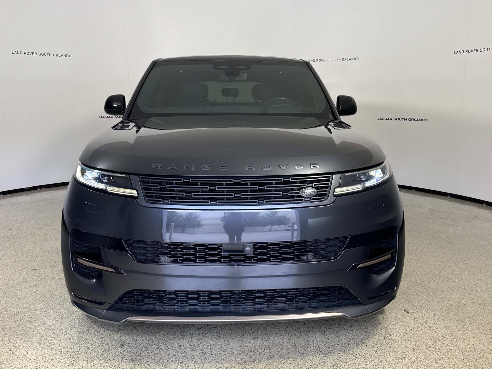 Used 2024 Land Rover Range Rover Sport Dynamic SE AWD/4WD image 8
