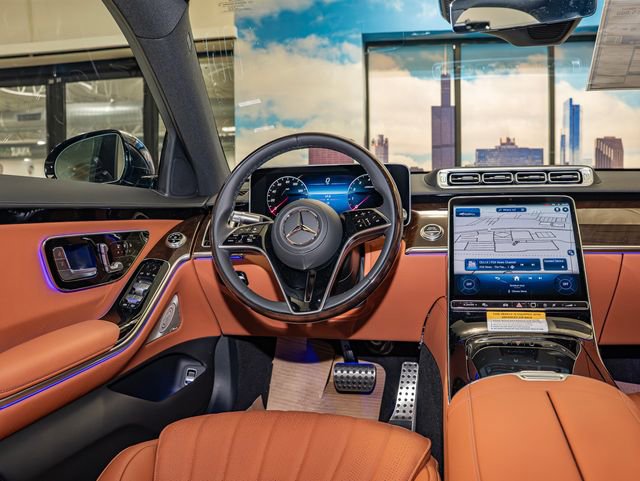 Used 2026 Mercedes-Benz S 500 4MATIC image 16