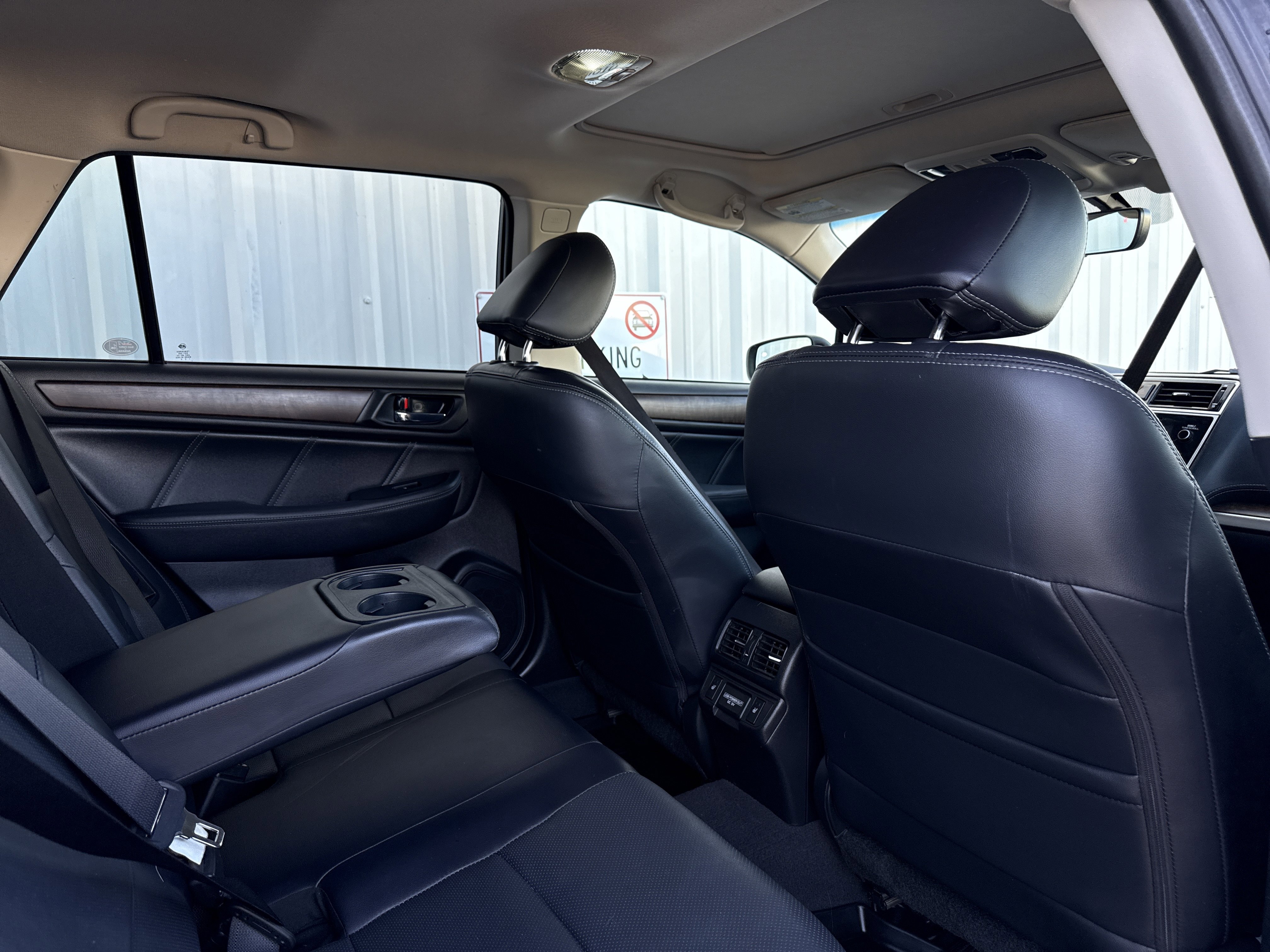 Used 2018 Subaru Outback 3.6R Limited image 47