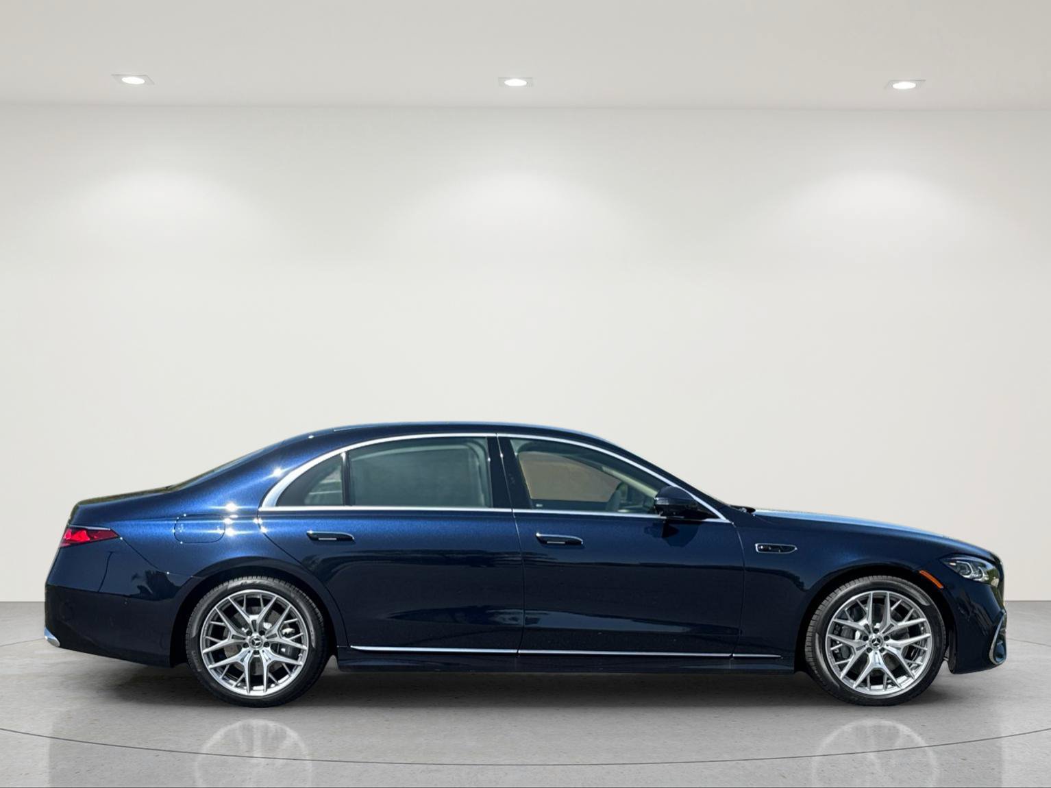 New 2027 Mercedes-Benz S 500 4MATIC image 6