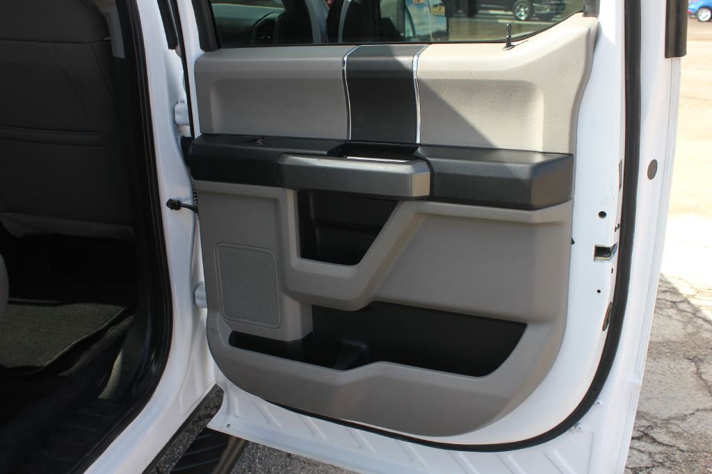 Used 2017 Ford F150 XLT w/ Trailer Tow Package image 37