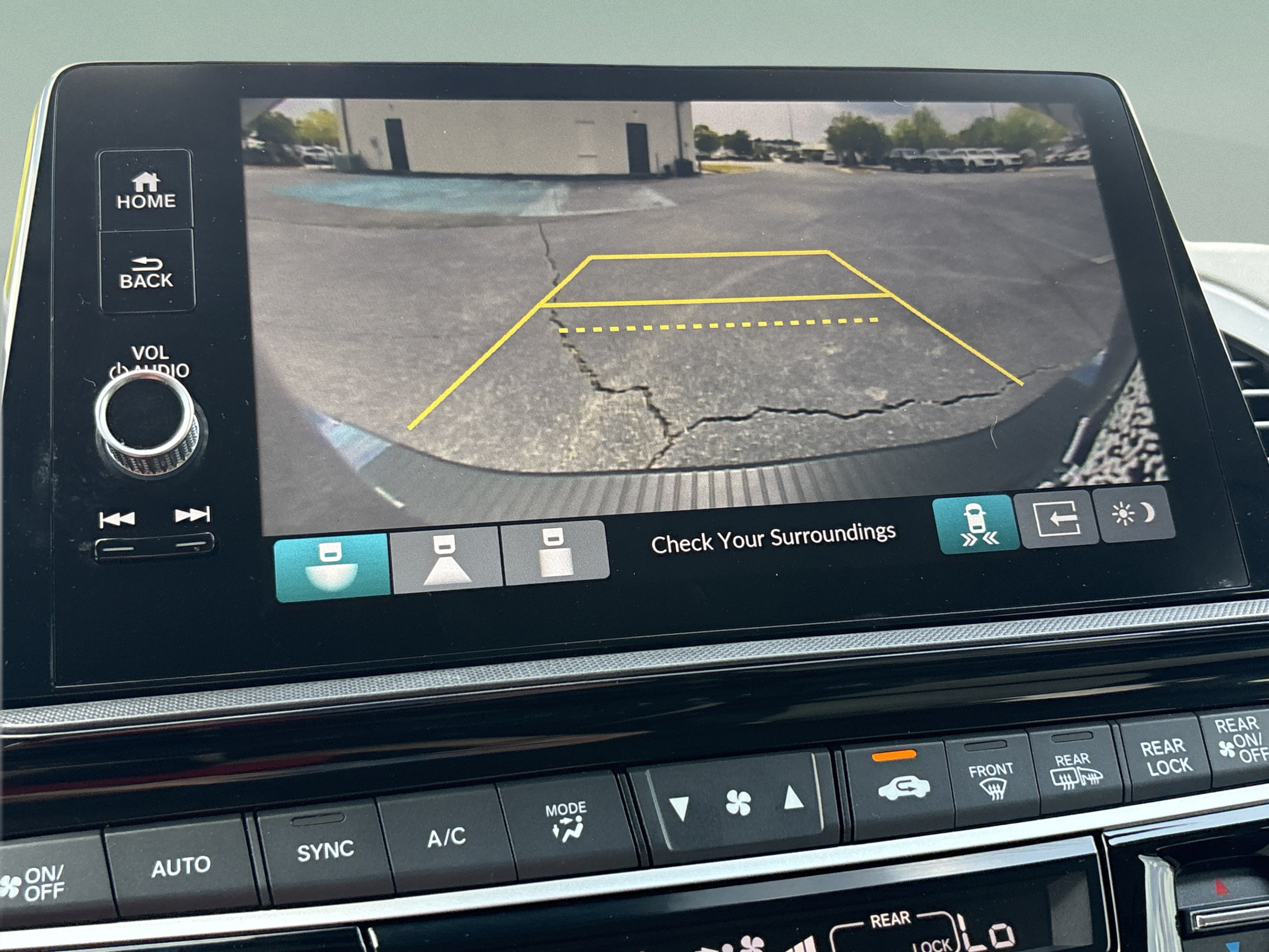 Certified 2025 Honda Odyssey Elite image 40