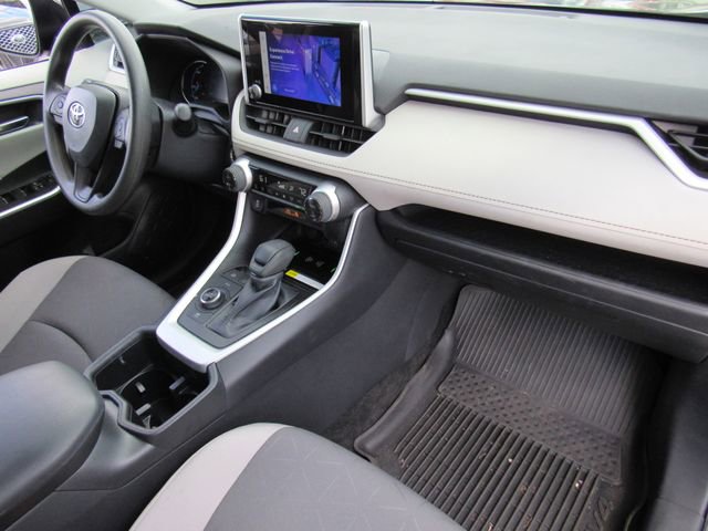 Used 2024 Toyota RAV4 XLE image 11