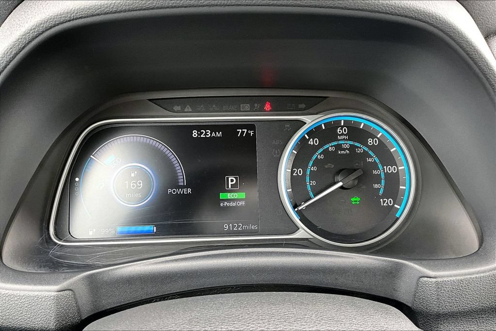 Used 2025 Nissan Leaf S FWD image 15