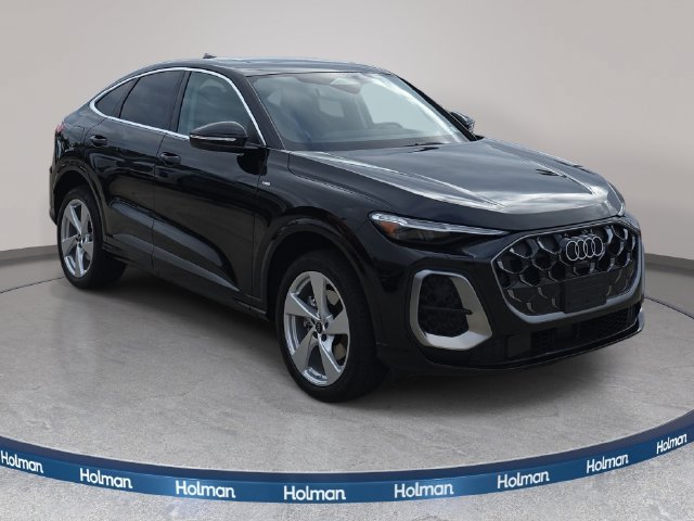 Used 2025 Audi Q5 Premium Plus w/ Premium Plus AWD/4WD image 4