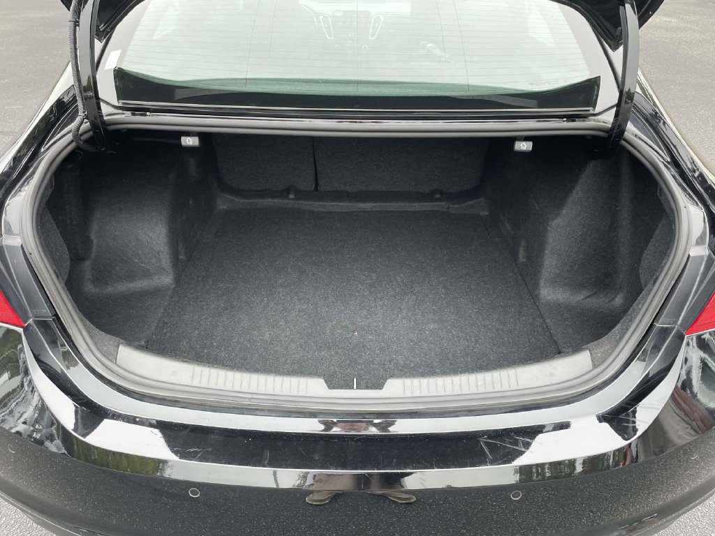Used 2025 Chevrolet Malibu LT FWD image 19