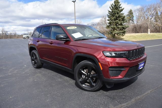 Used 2024 Jeep Grand Cherokee Altitude