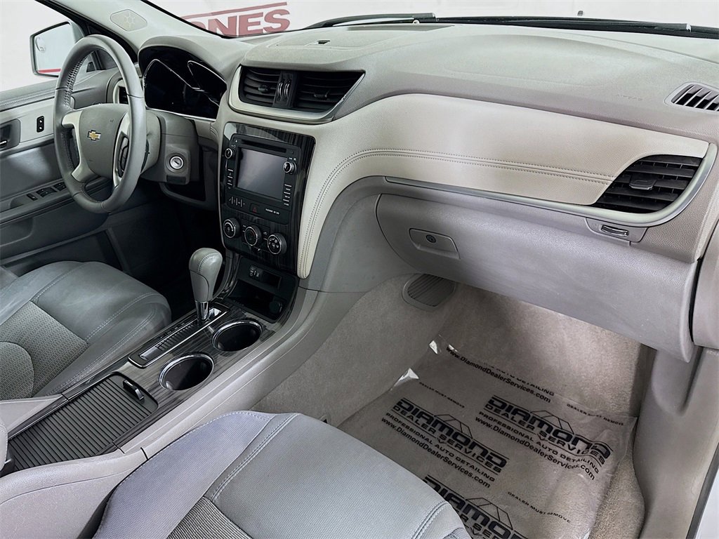 Used 2014 Chevrolet Traverse LT image 31