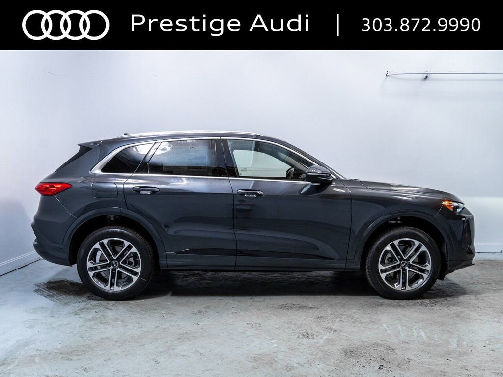 Used 2025 Audi Q5 Premium w/ Convenience Package AWD/4WD image 9