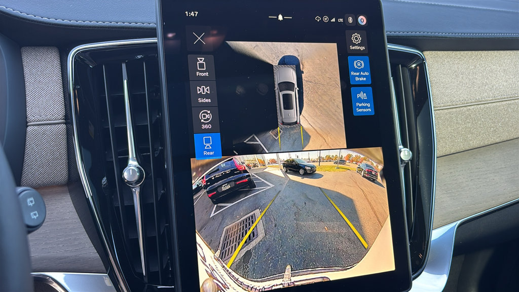New 2027 Volvo XC90 T8 Plus AWD/4WD image 20