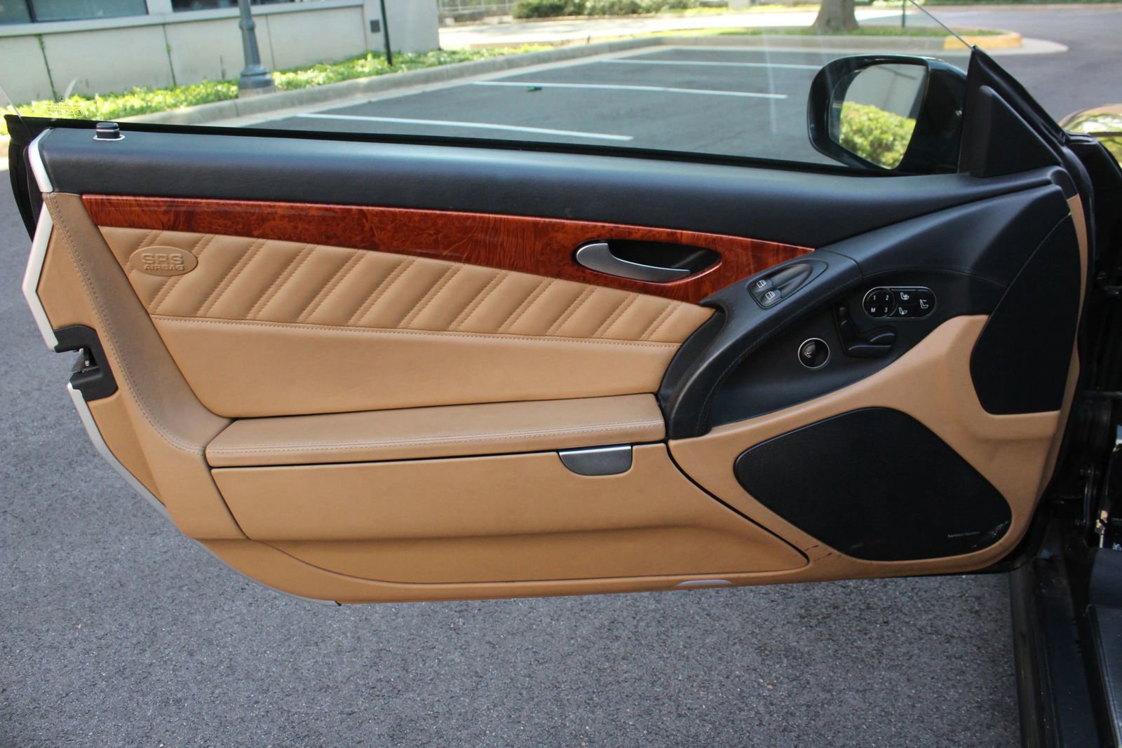 Used 2011 Mercedes-Benz SL 550 image 18
