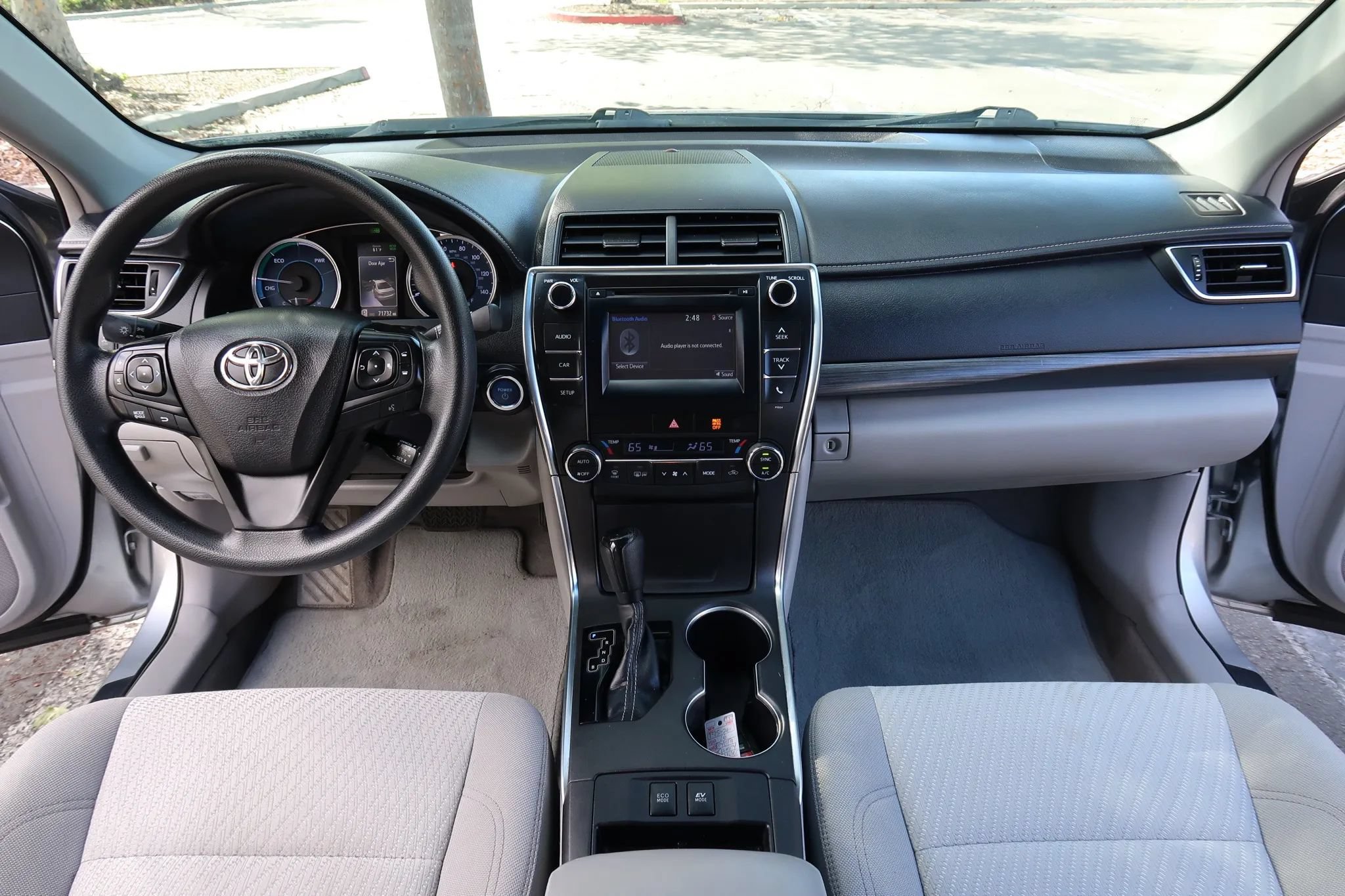 Used 2016 Toyota Camry LE FWD image 24