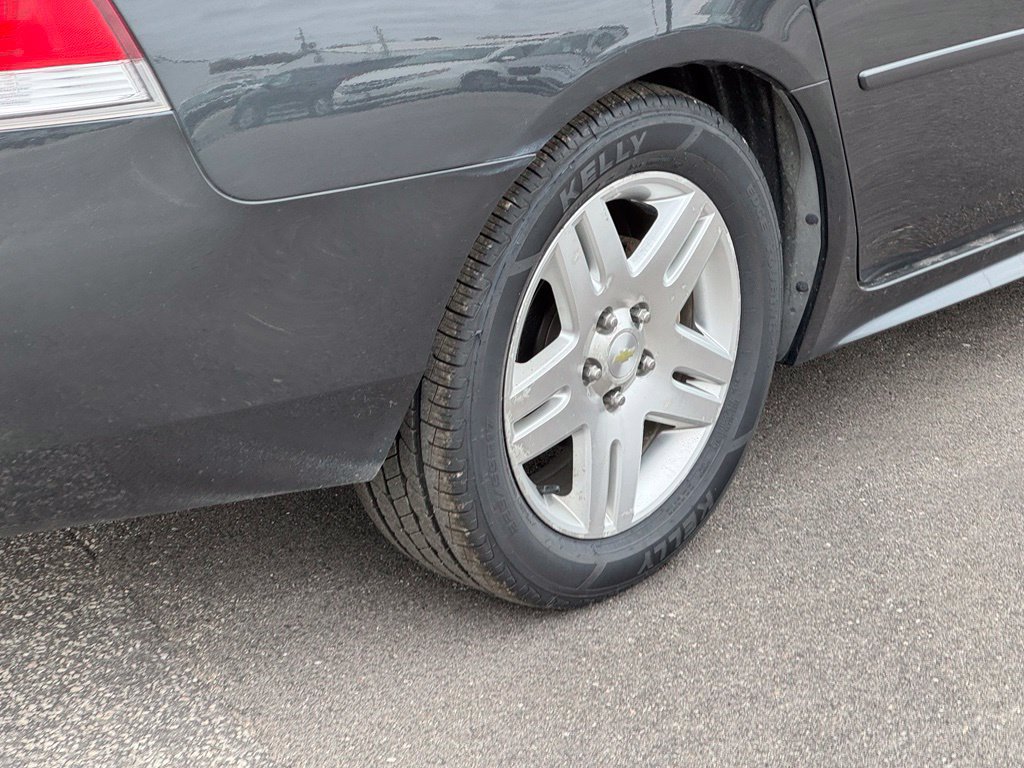 Used 2013 Chevrolet Impala LT FWD image 36