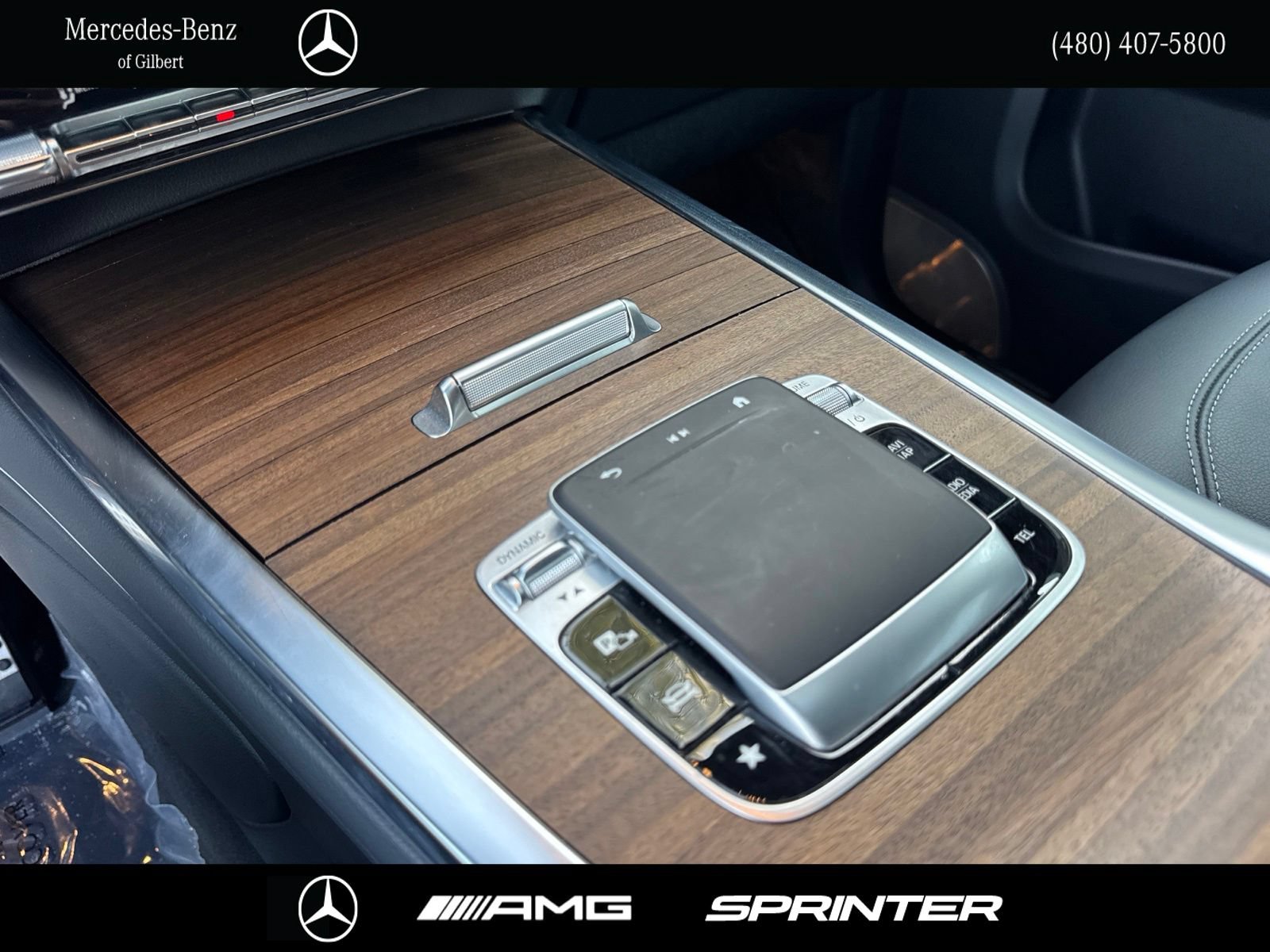 Used 2025 Mercedes-Benz G 550 image 26