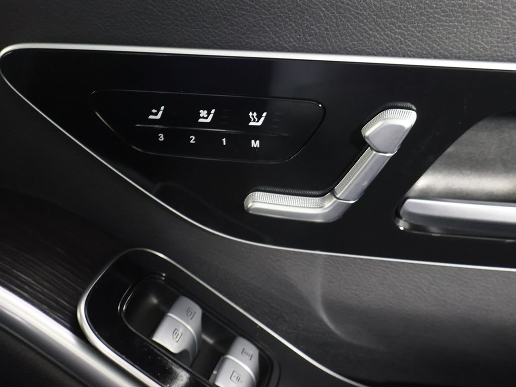 Used 2023 Mercedes-Benz S 500 4MATIC w/ AMG Line image 37