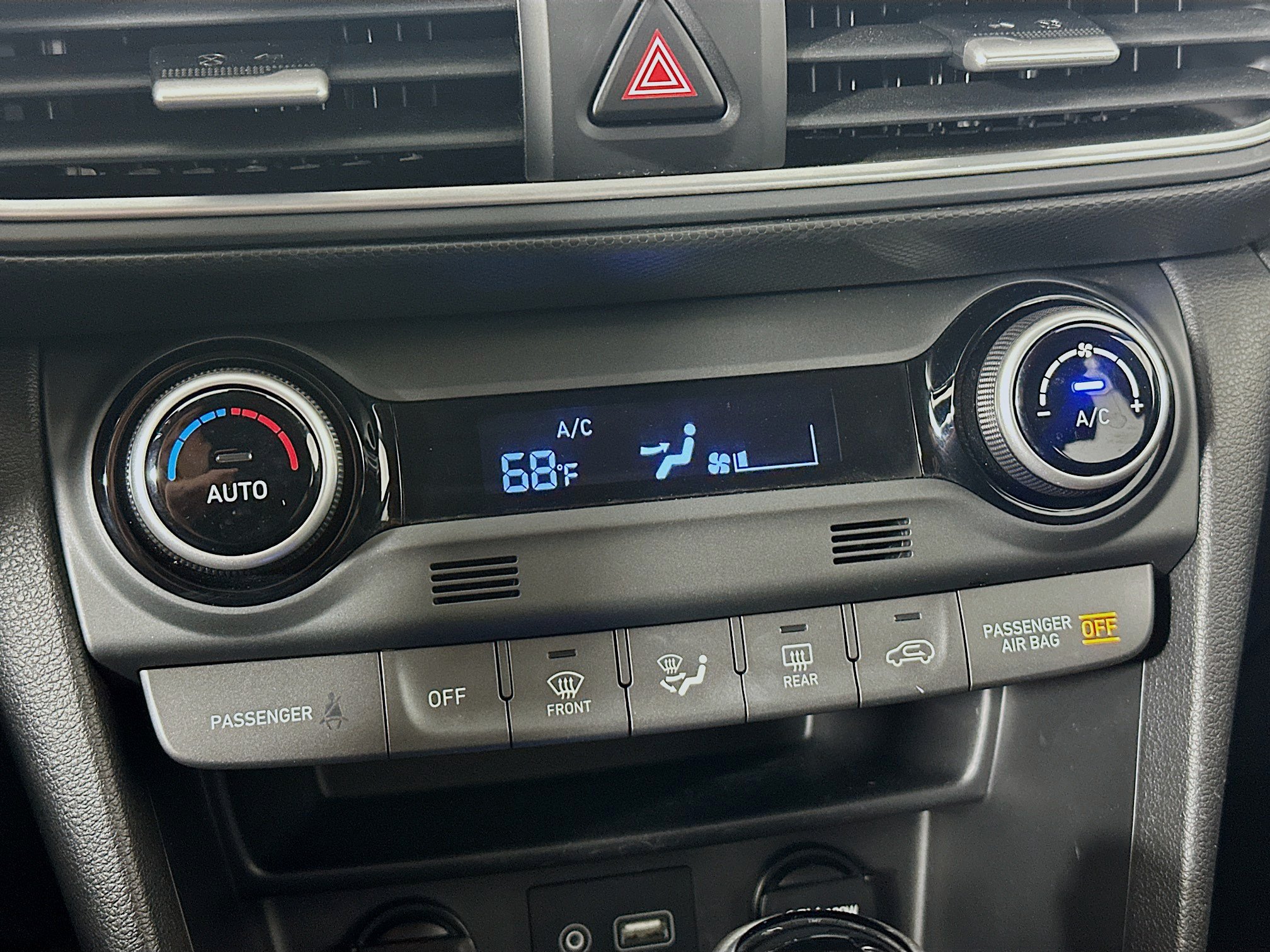 Used 2018 Hyundai Kona Limited FWD image 23