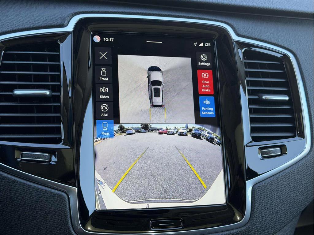 Used 2024 Volvo XC90 B6 Plus w/ Protection Package AWD/4WD image 4