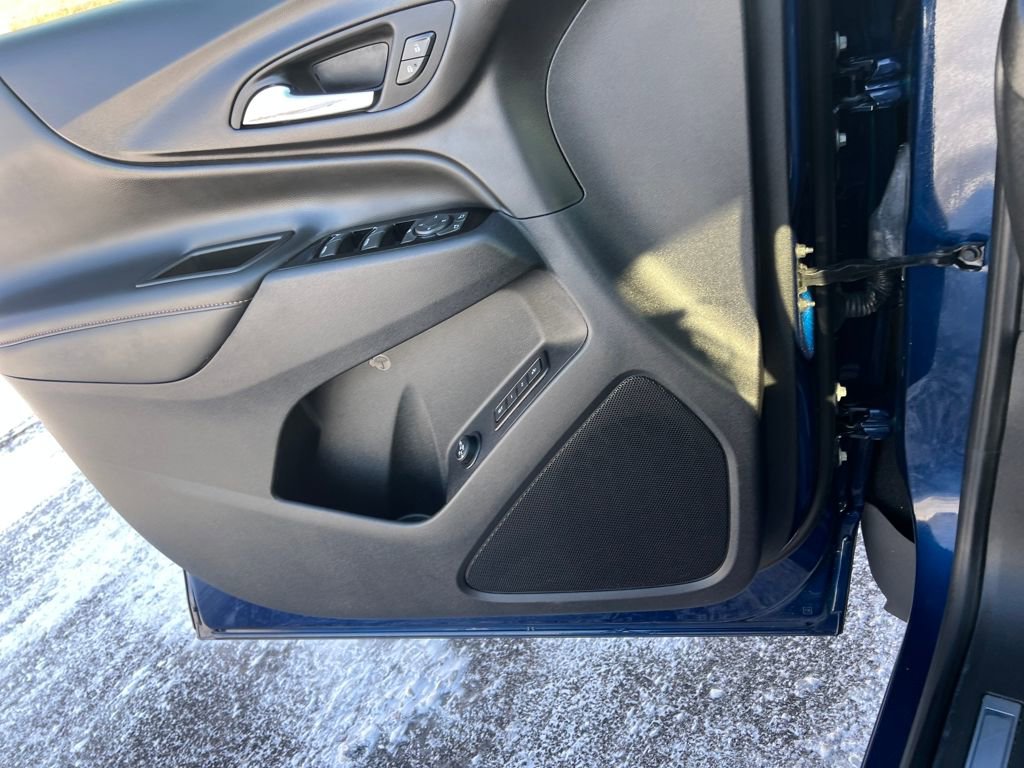 Used 2022 Chevrolet Equinox Premier image 10