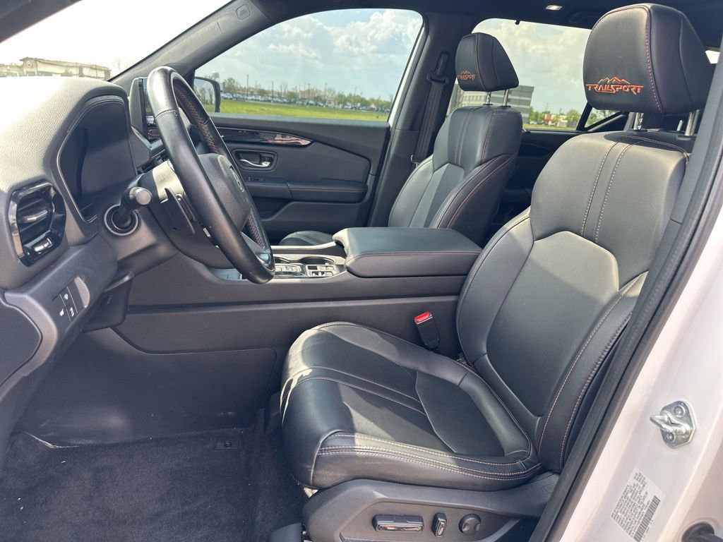Used 2023 Honda Pilot TrailSport image 18