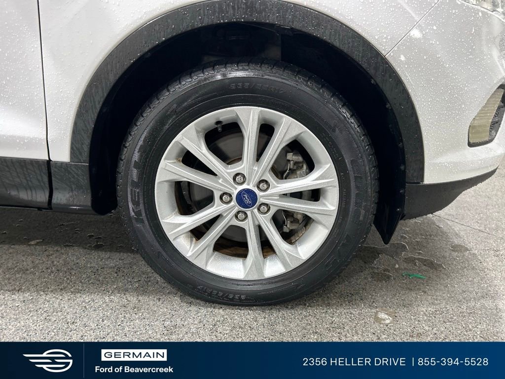 Used 2018 Ford Escape SE w/ Ford Safe & Smart Package AWD/4WD image 11