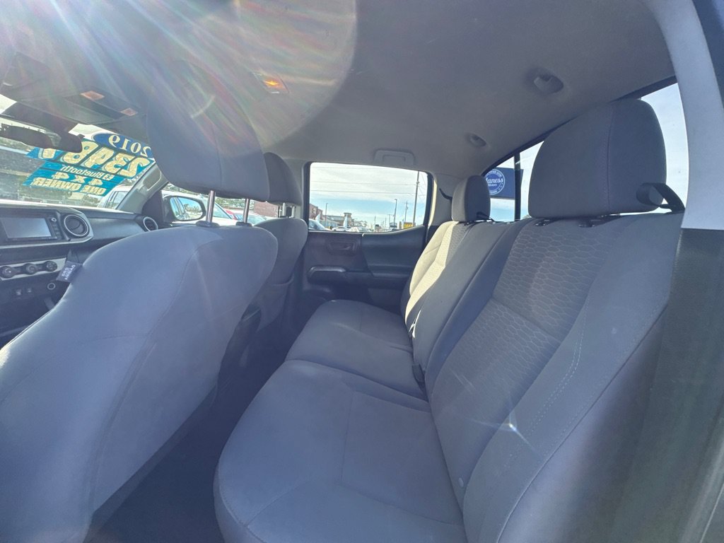 Used 2019 Toyota Tacoma SR5 AWD/4WD image 10
