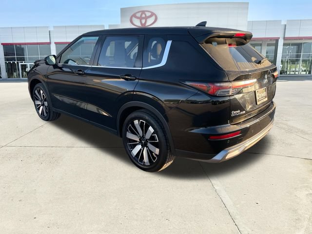 Used 2025 Mitsubishi Outlander SE AWD/4WD image 4
