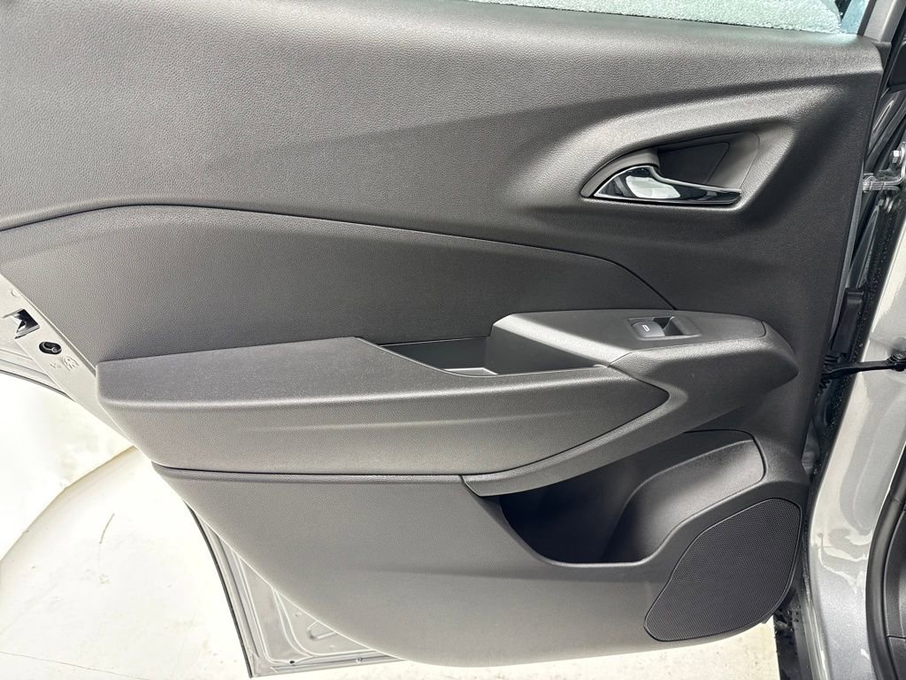 New 2026 Chevrolet Trax LS image 14